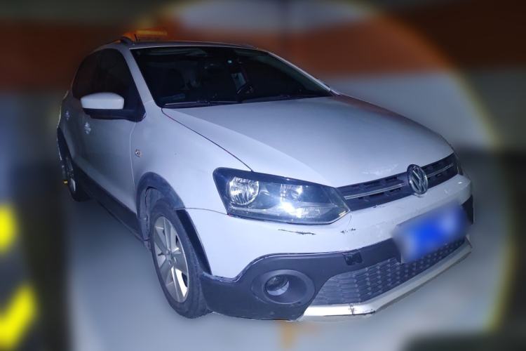 Used Volkswagen Polo 2012 1.6L Cross Polo Automatic Transmission Front Right 45 Deg