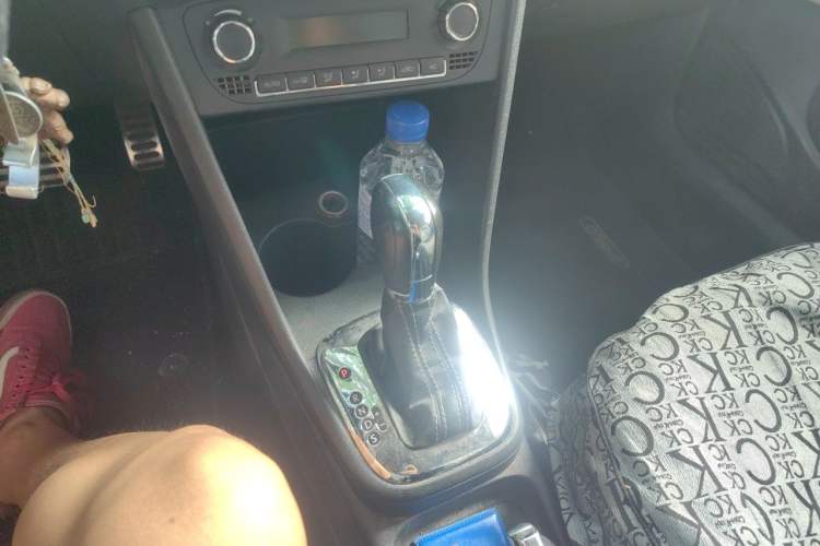 Used Volkswagen Polo 2012 1.6L Cross Polo Automatic Transmission Gear Lever