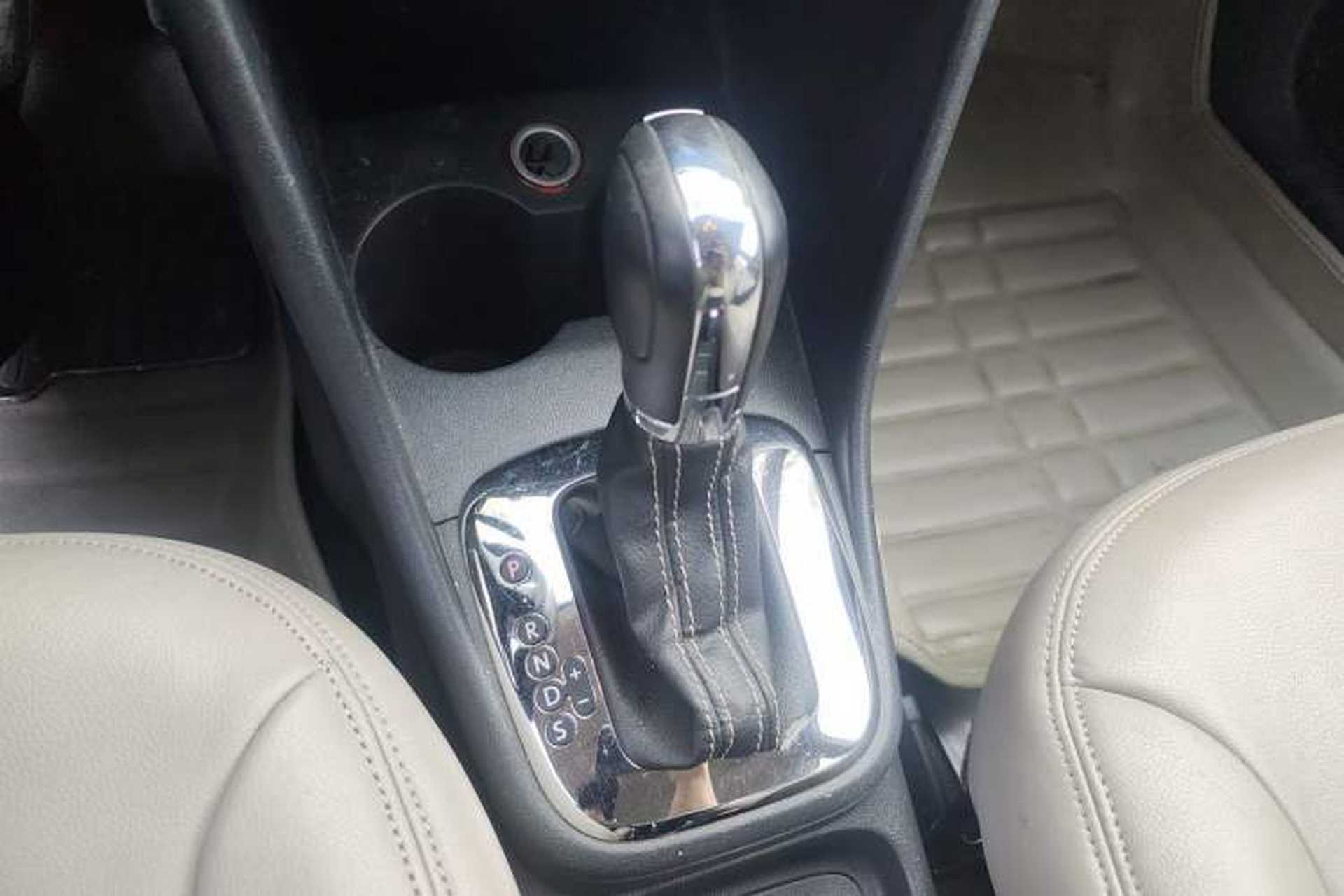Used Volkswagen Polo 2012 1.6L Cross Polo Automatic Transmission Gear Lever