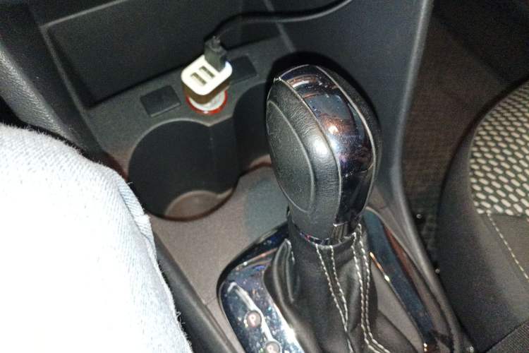 Used Volkswagen Polo 2012 1.6L Cross Polo Automatic Transmission Gear Lever