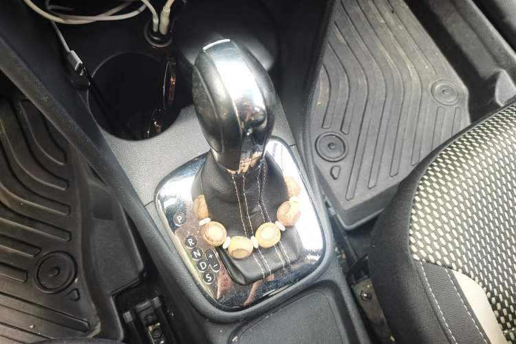 Used Volkswagen Polo 2012 1.6L Cross Polo Automatic Transmission Gear Lever