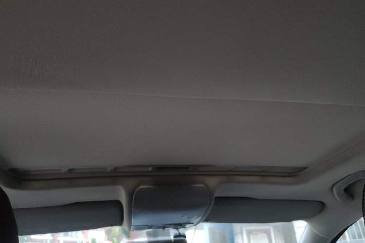 Used Volkswagen Polo 2012 1.6L Cross Polo MT Headliner