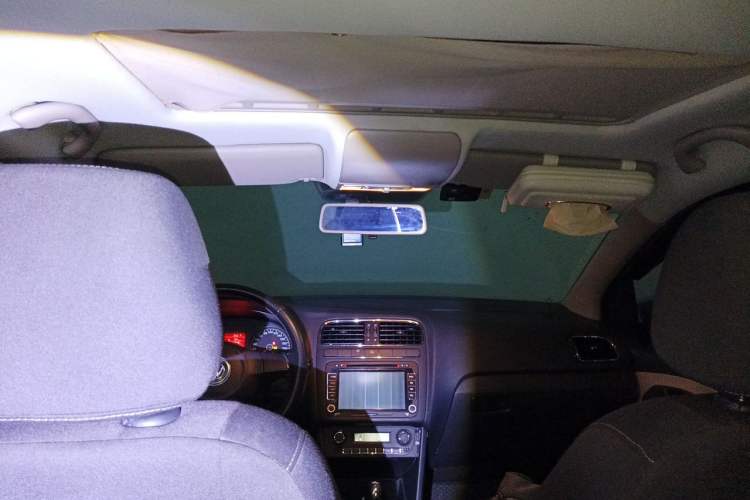 Used Volkswagen Polo 2012 1.6L Cross Polo Automatic Transmission Headliner