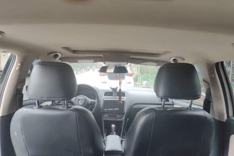 Used Volkswagen Polo 2012 1.6L Cross Polo Automatic Transmission Headliner