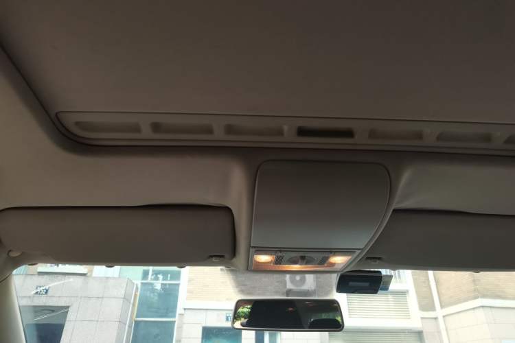 Used Volkswagen Polo 2012 1.6L Cross Polo Automatic Transmission Headliner