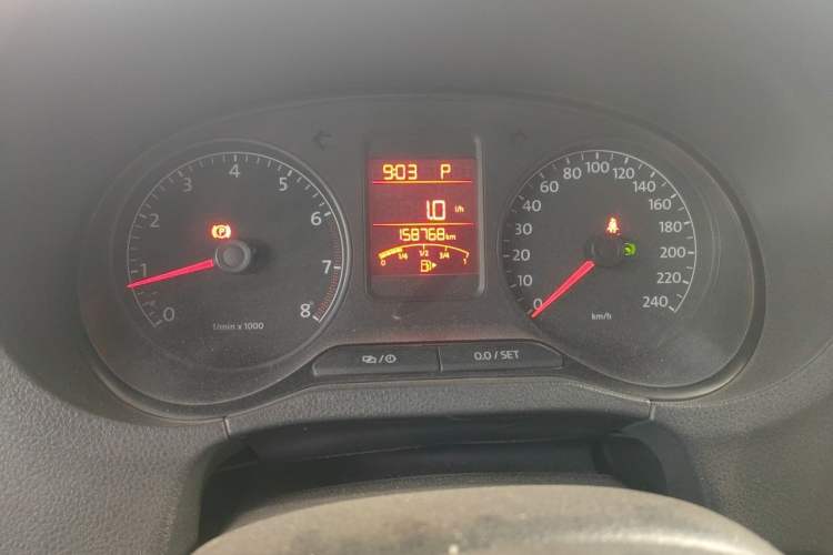 Used Volkswagen Polo 2012 1.6L Cross Polo Automatic Transmission Instrument Cluster
