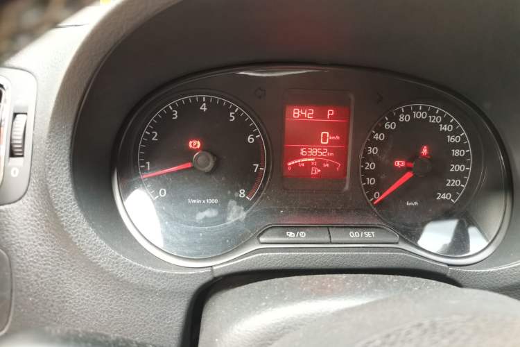 Used Volkswagen Polo 2012 1.6L Cross Polo Automatic Transmission Instrument Cluster