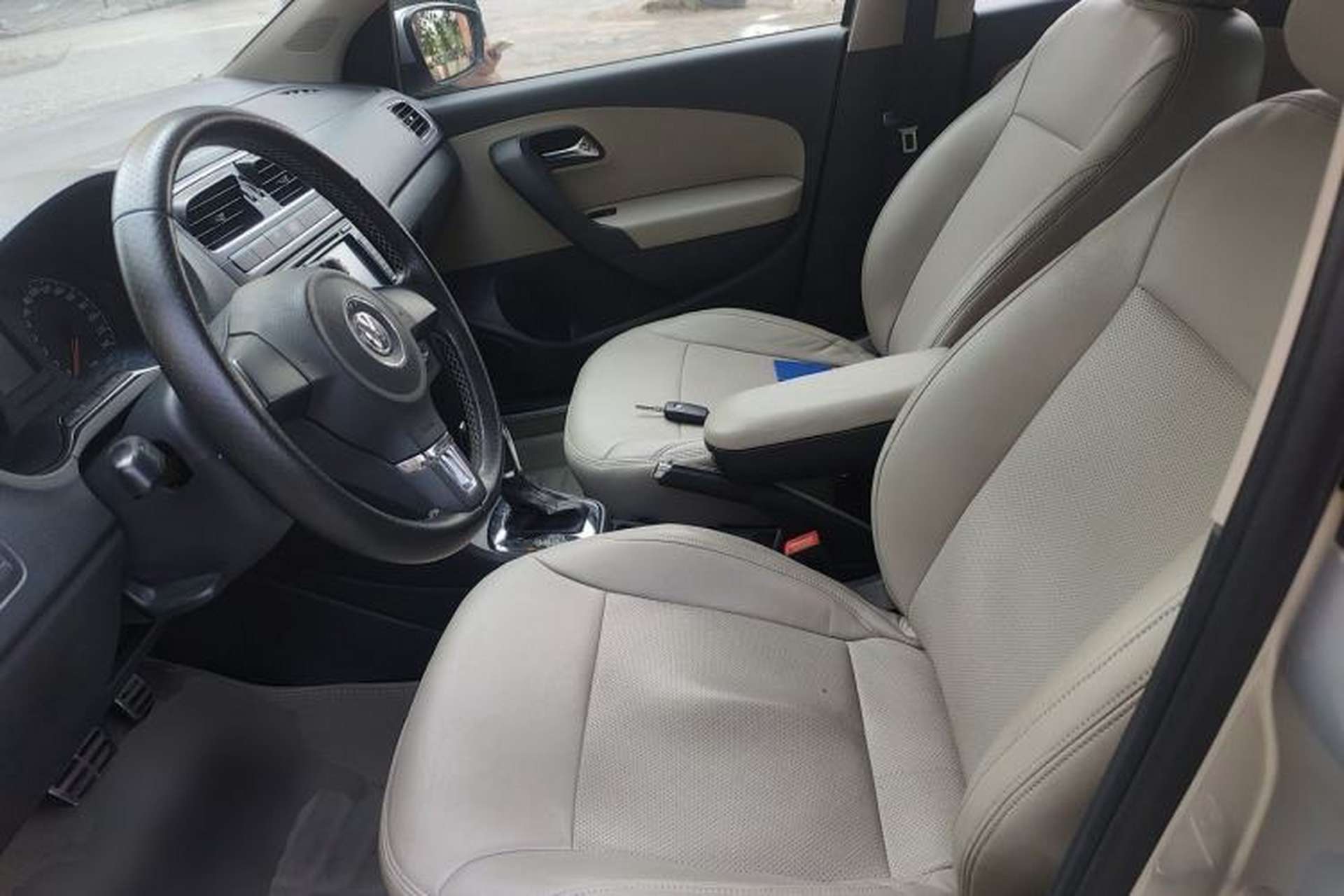 Used Volkswagen Polo 2012 1.6L Cross Polo Automatic Transmission Left Front Seat