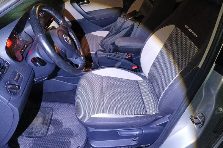 Used Volkswagen Polo 2012 1.6L Cross Polo Automatic Transmission Left Front Seat