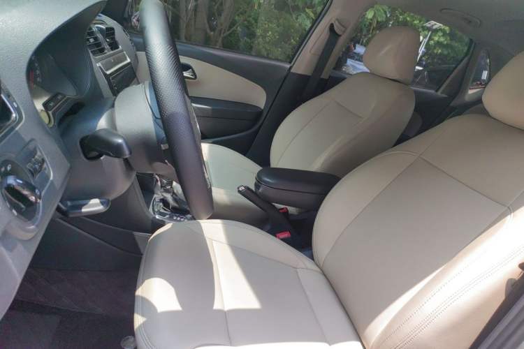 Used Volkswagen Polo 2012 1.6L Cross Polo Automatic Transmission Left Front Seat