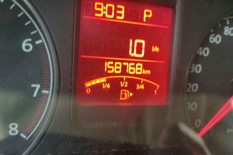 Used Volkswagen Polo 2012 1.6L Cross Polo Automatic Transmission Odometer Close Up