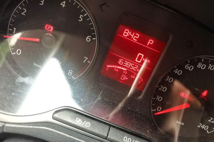 Used Volkswagen Polo 2012 1.6L Cross Polo Automatic Transmission Odometer Close Up