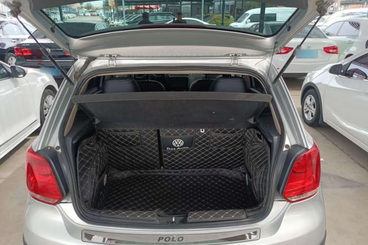 Used Volkswagen Polo 2012 1.6L Cross Polo Automatic Transmission Trunk