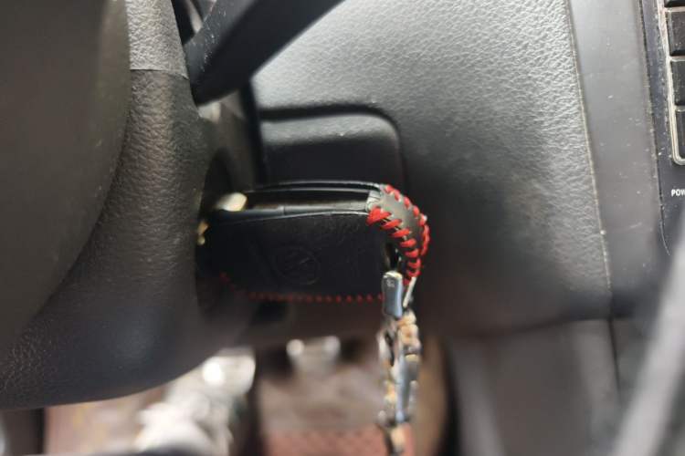 Used Volkswagen Polo 2012 1.6L Cross Polo MT Vehicle Key