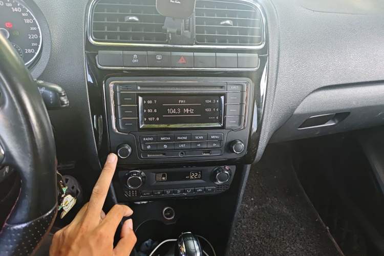 Used Volkswagen Polo 2012 1.4TSI GTI Audio And AC Panel