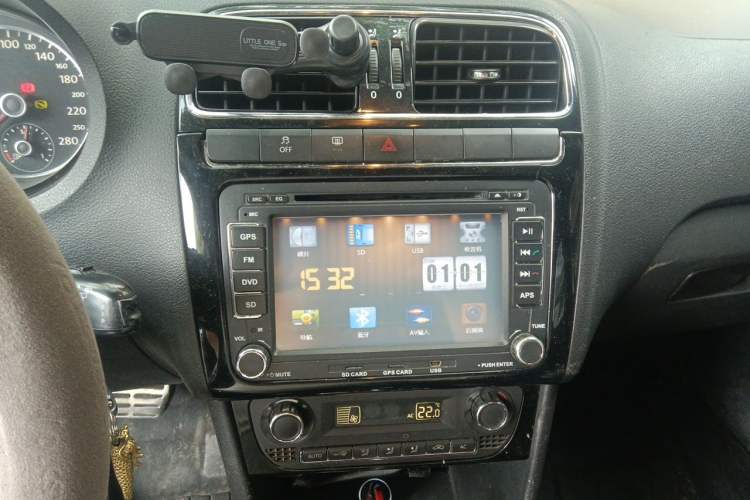Used Volkswagen Polo 2012 1.4TSI GTI Audio And AC Panel