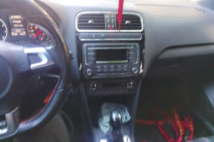 Used Volkswagen Polo 2012 1.4TSI GTI Audio And AC Panel
