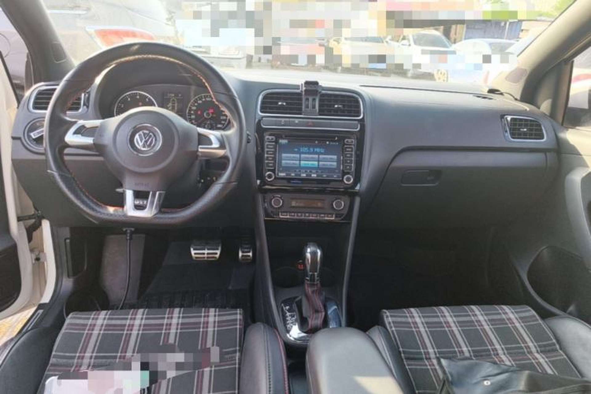 Used Volkswagen Polo 2012 1.4TSI GTI Center Console