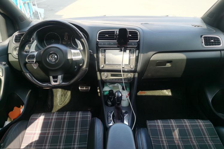 Used Volkswagen Polo 2012 1.4TSI GTI Center Console