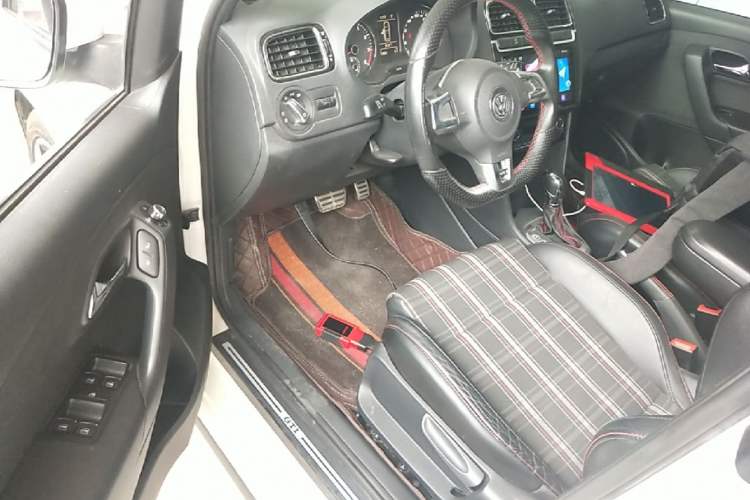 Used Volkswagen Polo 2012 1.4TSI GTI Driver Seat
