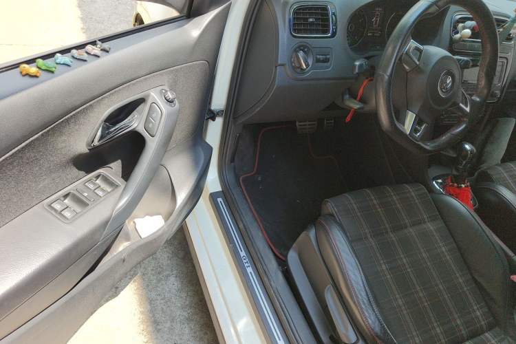 Used Volkswagen Polo 2012 1.4TSI GTI Driver Seat