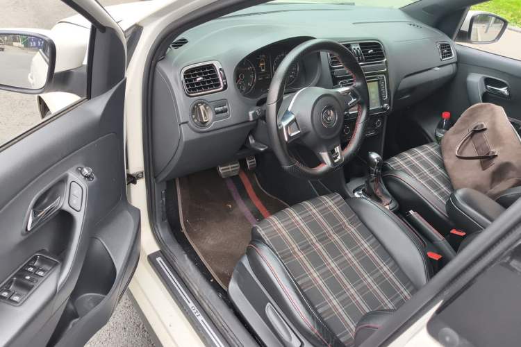 Used Volkswagen Polo 2012 1.4TSI GTI Driver Seat