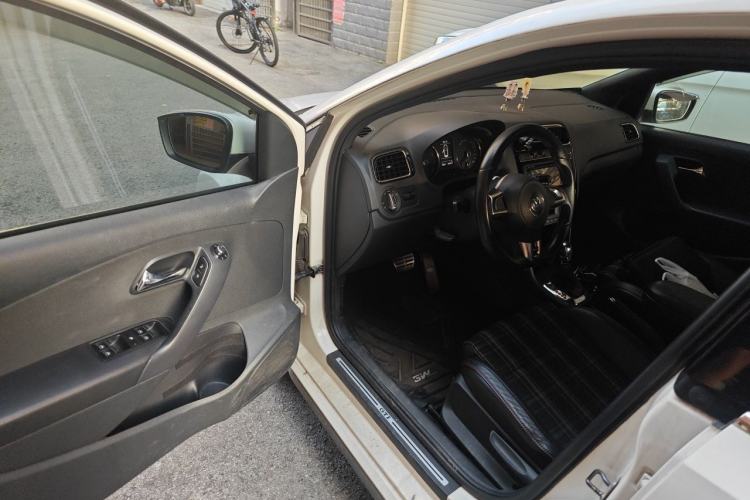 Used Volkswagen Polo 2012 1.4TSI GTI Driver Seat
