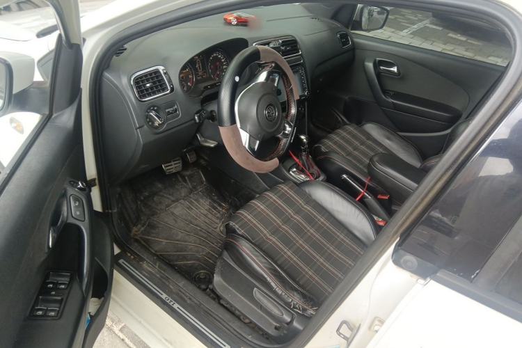 Used Volkswagen Polo 2012 1.4TSI GTI Driver Seat