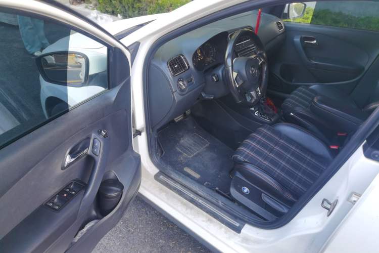 Used Volkswagen Polo 2012 1.4TSI GTI Driver Seat
