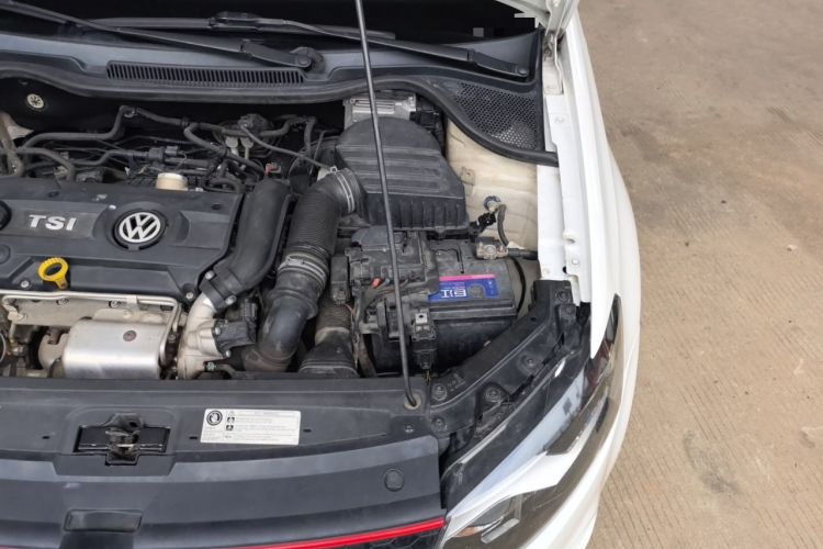 Used Volkswagen Polo 2012 1.4TSI GTI Engine Bay Left