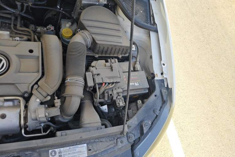 Used Volkswagen Polo 2012 1.4TSI GTI Engine Bay Left