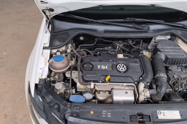 Used Volkswagen Polo 2012 1.4TSI GTI Engine Bay Right