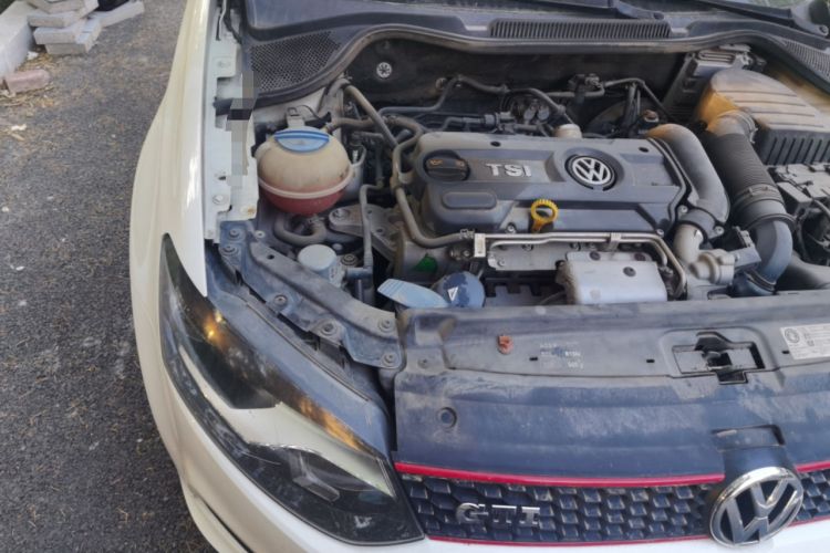 Used Volkswagen Polo 2012 1.4TSI GTI Engine Bay Right