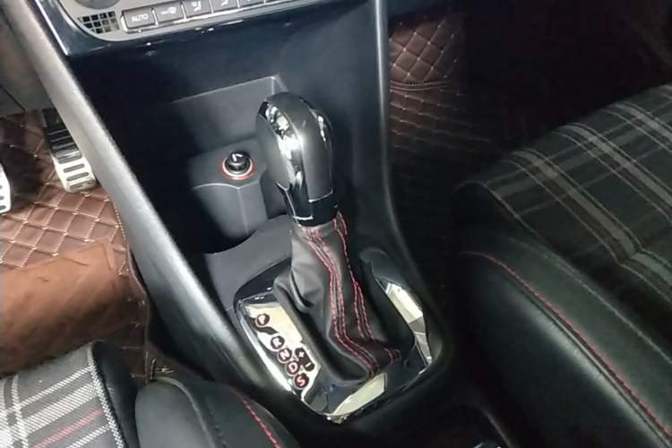 Used Volkswagen Polo 2012 1.4TSI GTI Gear Lever