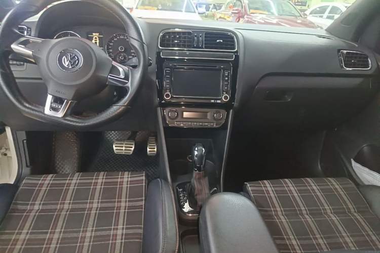 Used Volkswagen Polo 2012 1.4TSI GTI Gear Lever