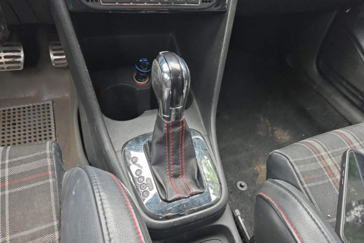 Used Volkswagen Polo 2012 1.4TSI GTI Gear Lever