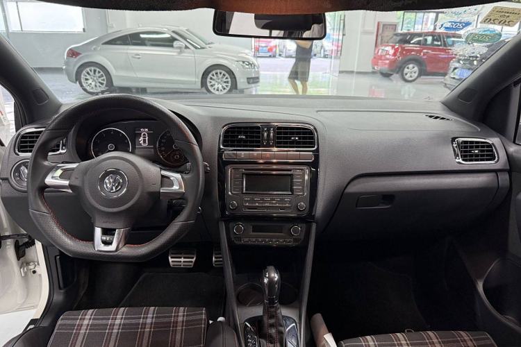 Used Volkswagen Polo 2012 1.4TSI GTI Interior 1