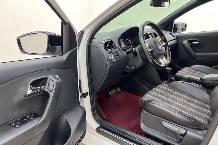 Used Volkswagen Polo 2012 1.4TSI GTI Interior 1