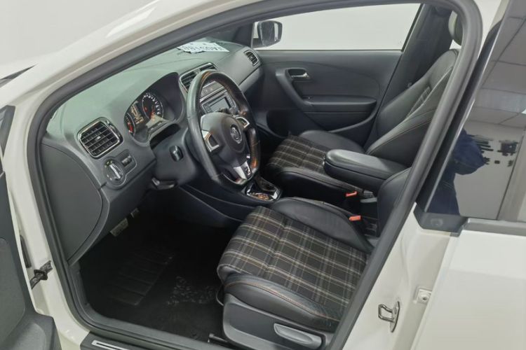 Used Volkswagen Polo 2012 1.4TSI GTI Interior 4