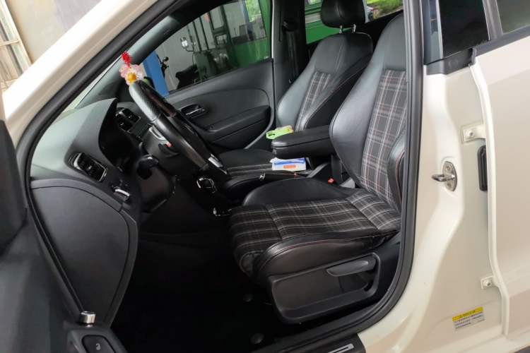 Used Volkswagen Polo 2012 1.4TSI GTI Left Front Seat