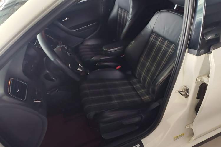 Used Volkswagen Polo 2012 1.4TSI GTI Left Front Seat