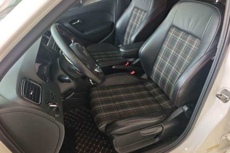 Used Volkswagen Polo 2012 1.4TSI GTI Left Front Seat