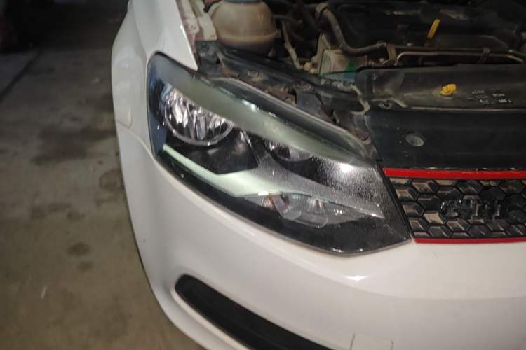 Used Volkswagen Polo 2012 1.4TSI GTI Right Front Headlight