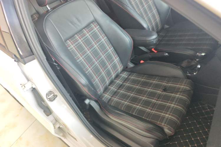 Used Volkswagen Polo 2012 1.4TSI GTI Right Front Seat