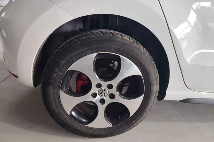 Used Volkswagen Polo 2012 1.4TSI GTI Right Rear Wheel Hub