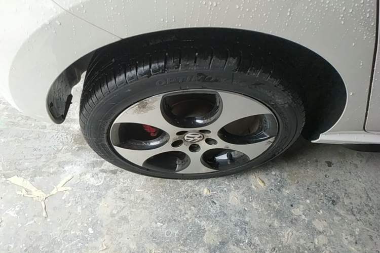 Used Volkswagen Polo 2012 1.4TSI GTI Right Rear Wheel Hub
