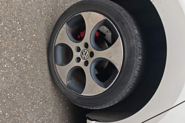 Used Volkswagen Polo 2012 1.4TSI GTI Right Rear Wheel Hub
