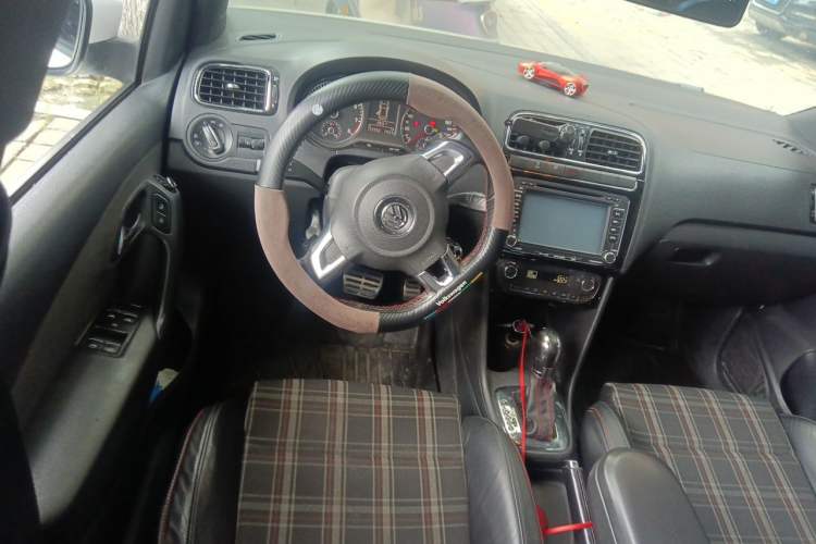 Used Volkswagen Polo 2012 1.4TSI GTI Steering Wheel