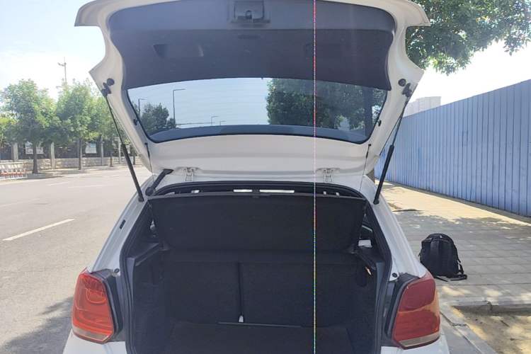 Used Volkswagen Polo 2012 1.4TSI GTI Trunk