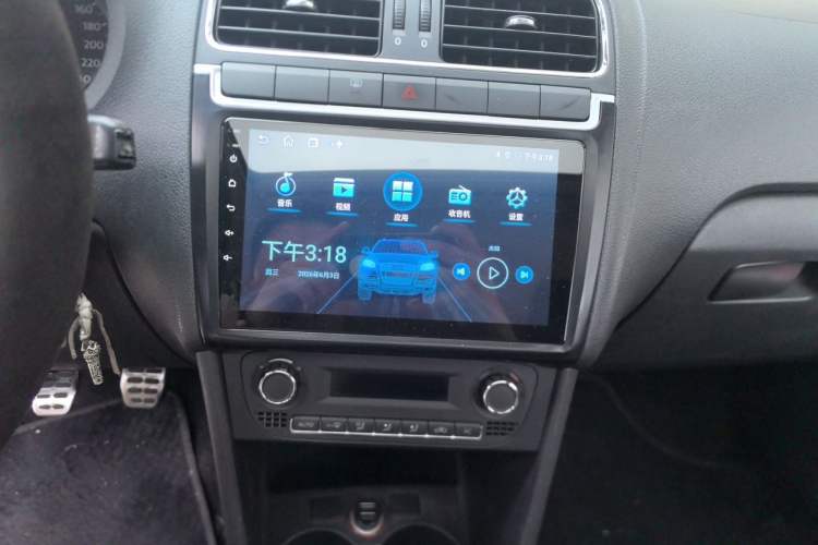 Used Volkswagen Polo 2012 1.6L Cross Polo MT Audio And AC Panel